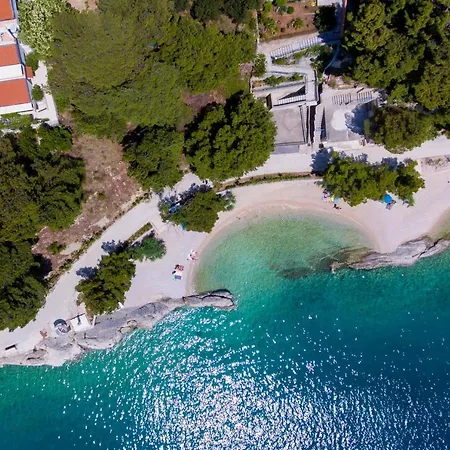 With A Parking Space Brela, Makarska - 6043 Brela