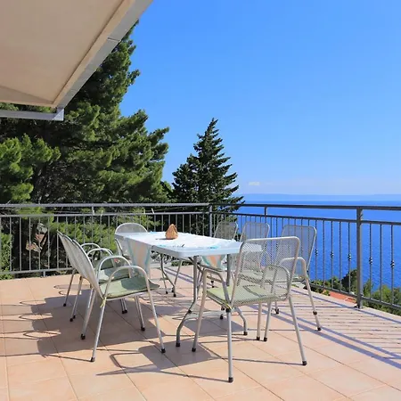 Apartamento With Parking Space Brela, Makarska - 6043 Brela